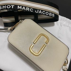 MARC JACOBS SNAPSHOT BAG